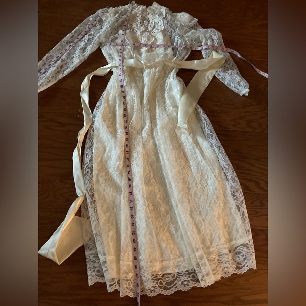 Vintage 1970’s High Neck Lace & Satin Ribbon Embellished Sheath Dress 11/12 - Picture 10 of 13